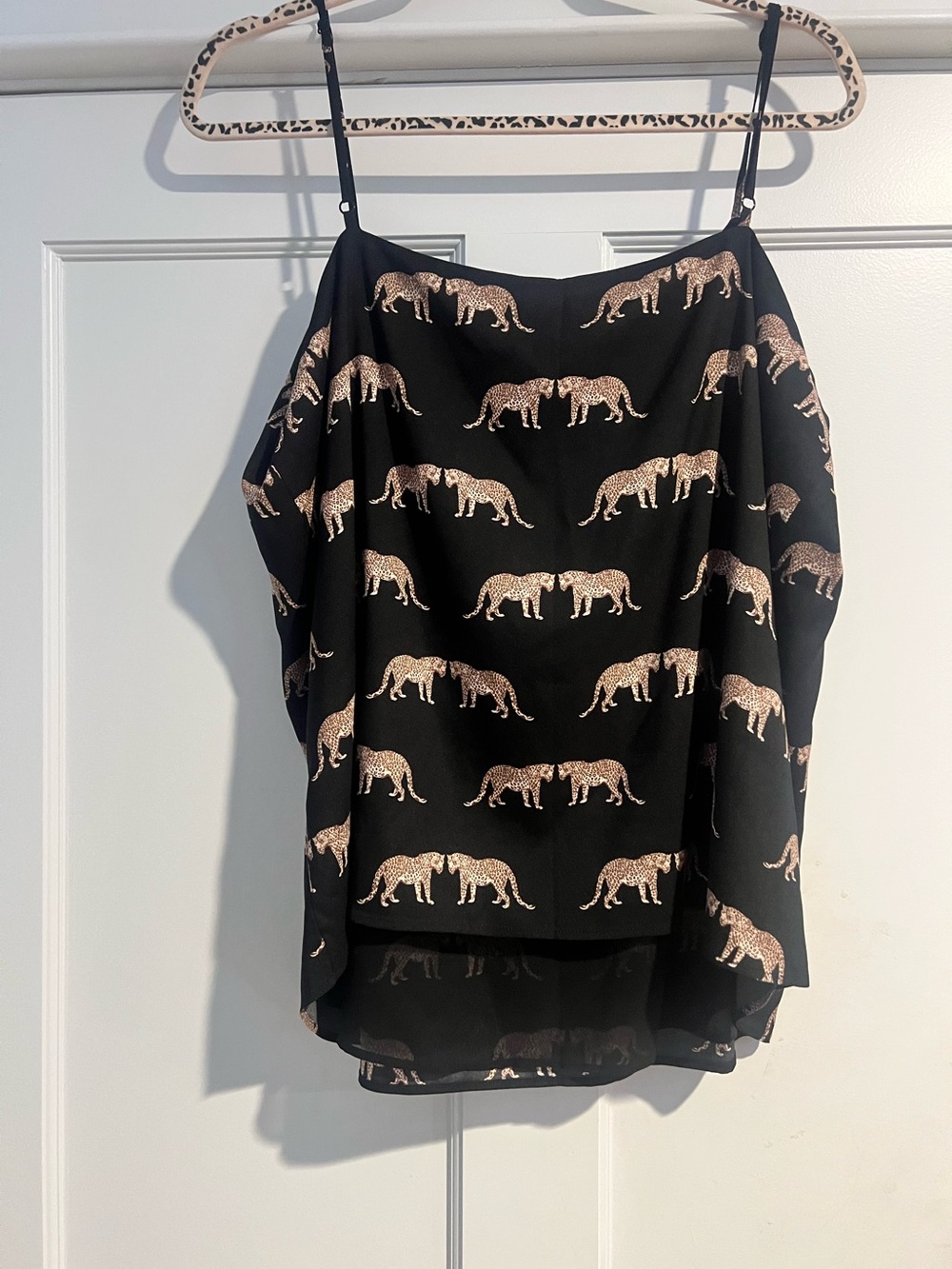 Ann Taylor Leopard Print Drapey Cami Top Size XL Black - Picture 5 of 8